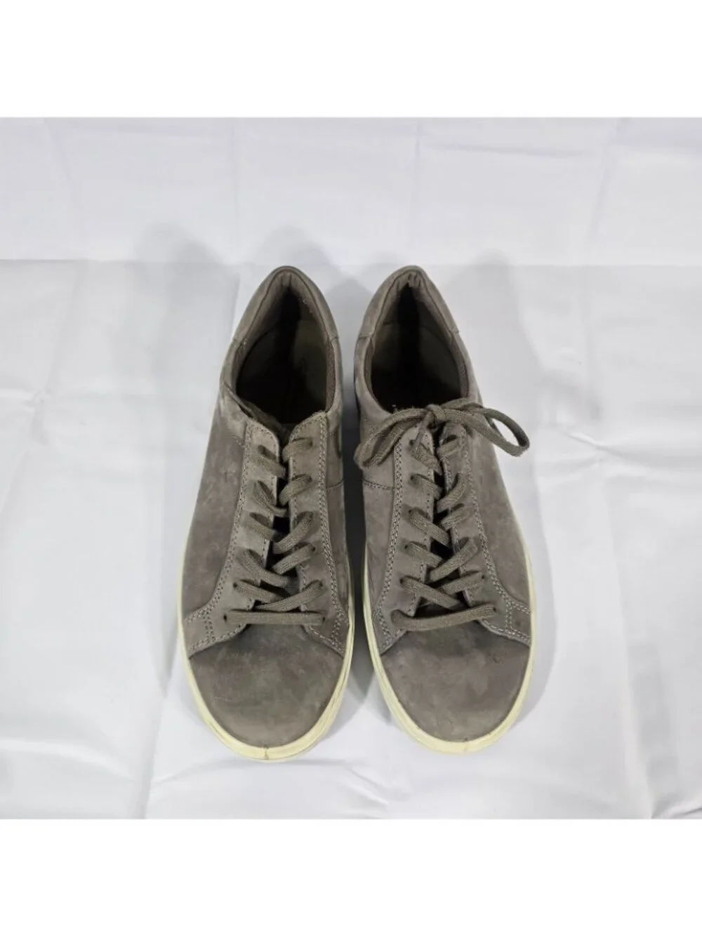 Ecco Sneaker Shoes Women Size 10 US Gray Lace Up Leather Nubuck Casual Outdoor